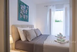 Predivan osunčan dvosobni apartman, Split - Okolica, Διαμέρισμα