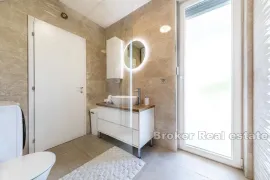 Luksuzan jednosoban stan s vrtom i pogledom na more, Trogir, Appartment