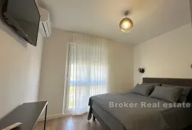 Luksuzno uređen dvosoban stan, Split, Appartement