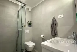 Luksuzno uređen dvosoban stan, Split, Appartement