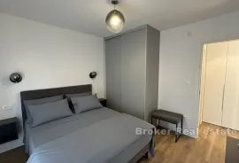 Luksuzno uređen dvosoban stan, Split, Appartement