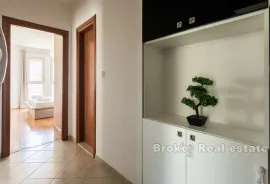 Namješten dvosoban stan u blizini mora, Split, Appartement