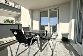 Uređeni stan na vrhunskoj lokaciji, Split, Appartement