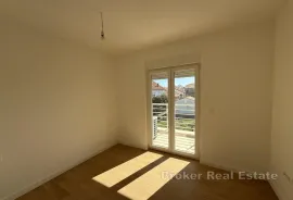 Moderan stan s krovnom terasom u novogradnji, Zadar, Apartamento