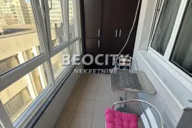 Novi Sad, Bulevar Oslobođenja, , 0.5, 32m2, Novi Sad - grad, Wohnung