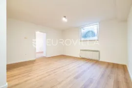 Maksimir,Bukovac, dvosoban stan površine 43,96 m2, Zagreb, شقة