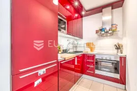 Zagreb, Centar, odličan dvosoban stan NKP 50 m2, Zagreb, Apartamento