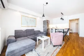 Zagreb, Dobri dol, svijetao i prozračan trosoban stan s dva balkona, NKP 63 m2, Zagreb, Apartamento