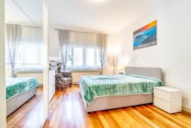 Zagreb, Ilica, Trg Republike Austrije, komforan dvosoban stan 63 m2, Zagreb, Wohnung