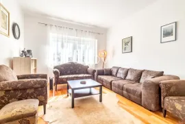 Zagreb, Ilica, Trg Republike Austrije, komforan dvosoban stan 63 m2, Zagreb, Apartamento