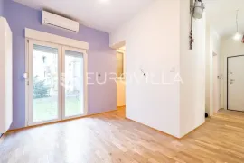 Zagreb, Donji grad, novoadaptiran trosoban stan 46 m2, Zagreb, Stan