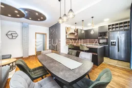 Zagreb, Gornja Dubrava, četverosoban PENTHOUSE NKP 114 m2, Zagreb, Διαμέρισμα