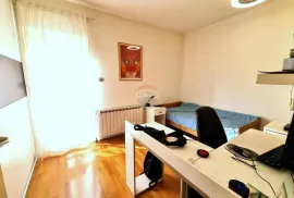 Zagreb, Črnomerec - stan sa balkonom, lođom i parkingom, Zagreb, Apartamento