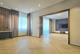 Zagreb, Centar - Zvonimirova trosoban stan, balkon, Zagreb, Appartment