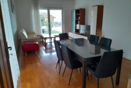 Istra,Valbandon,veliki stan u prizemlju sa terasama, Fažana, Appartment