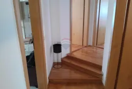 Istra,Valbandon,veliki stan u prizemlju sa terasama, Fažana, Appartment