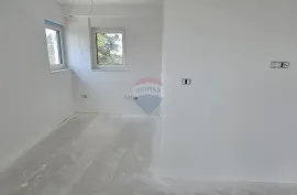 Istra, Pula, dvosoban novi stan 95m2 u širem centru, Pula, Appartement