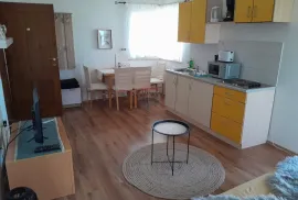 Istra,Valbandon,kuća sa 4 apartmana i velikim stanom sa vrtom, Fažana, Casa