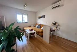 Istra, Pula, dvosoban stan 71 m2 , novogradnja, terasa, Pula, Appartment