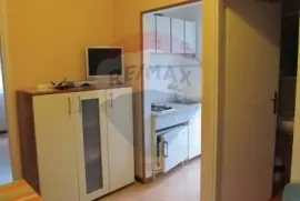 Istra, Umag, apartmanska kuća prvi red do mora, Umag, Σπίτι