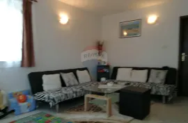 Dajla, kuća sa 4 apartmana, Novigrad, Famiglia