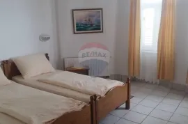 Selce hotel, Crikvenica, العقارات التجارية