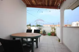 Istra, Medulin- Apartmanska kuća 50m od mora, Medulin, Casa