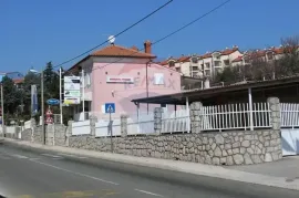 KUĆA SA POSLOVNIM PROSTOROM NA IZUZETNOJ LOKACIJI, Rijeka, Maison