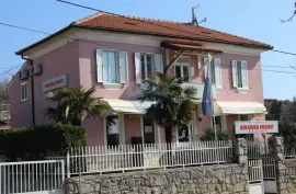 KUĆA SA POSLOVNIM PROSTOROM NA IZUZETNOJ LOKACIJI, Rijeka, House