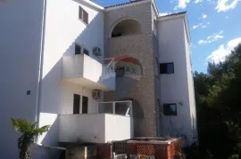 Istra, Banjole, apartmanska kuća 300m od mora, Medulin, Famiglia