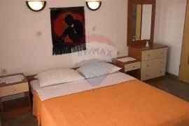 Istra, Medulin- Apartmanska kuća 150m od mora, Medulin, Σπίτι