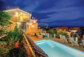 OPATIJA - IČIĆI - SAMOSTOJEĆA KUĆA - 1045 m2 - 6 STANOVA - BAZEN, Opatija - Okolica, Casa