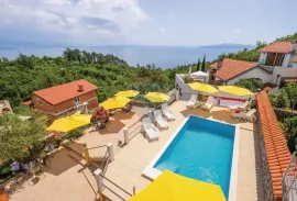 OPATIJA - IČIĆI - SAMOSTOJEĆA KUĆA - 1045 m2 - 6 STANOVA - BAZEN, Opatija - Okolica, Casa