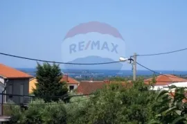 Marčelji - građevinski teren za poslovno stambeni objekt, halu, višestambenu gradnju, Viškovo, Terra