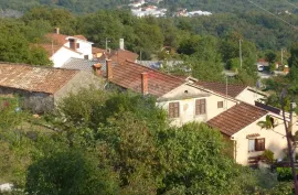 MATULJI - KUĆA SA 1.200m2 OKUĆNICE, Matulji, بيت