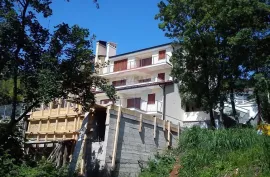 Lovran - Dvoetažni stan u novogradnji 150 m od mora, Lovran, Apartamento