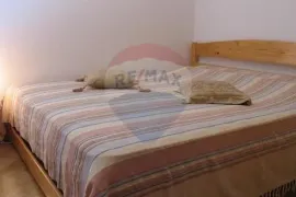 Baška-Batomalj-prodajemo vilu s pet apartmana, od mora 1,5km, bazen, Baška, بيت