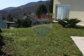 Moderna vila s bazenom iznad Ičića, lux, Opatija - Okolica, Haus