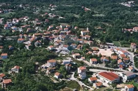 Marčelji - veliki građevinski teren s pogledom na more, Viškovo, Terra