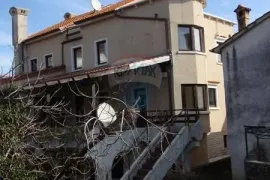 POBRI - lijepa kuća sa prostranom okućnicom, pogled!, Opatija - Okolica, Σπίτι