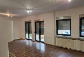 Velika Gorica - centar, kuća na prodaju 350 m2, Velika Gorica, Kuća