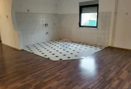 Velika Gorica - centar, kuća na prodaju 350 m2, Velika Gorica, Haus