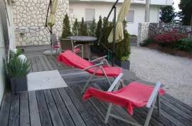 Novi Vinodolski - Kuća sa 4 apartmana 70 m od mora, Novi Vinodolski, Famiglia