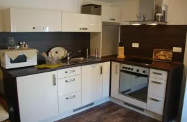 Novi Vinodolski - Kuća sa 4 apartmana 70 m od mora, Novi Vinodolski, Famiglia