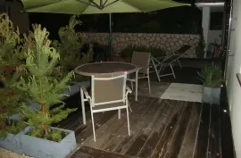 Novi Vinodolski - Kuća sa 4 apartmana 70 m od mora, Novi Vinodolski, Famiglia