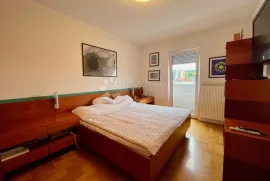 Fenomenalan 4-soban stan u Stenjevcu, Zagreb, Appartement