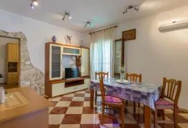 Stan za najam, 164 m², Labin, Labin, Stan