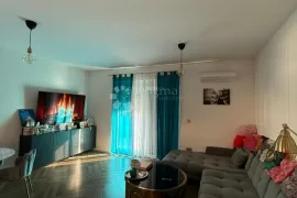 Rešetari prekrasan 1S+DB u novoj zgradi, Kastav, Apartamento