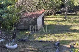 Kostrena ,manja kuća 100 m2,okućnica,pogled na more, Kostrena, Casa