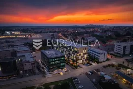 Istra, Pula, moderna stanogradnja u centru grada - stan na 2. katu NKP 56.79 m2, Pula, Apartamento